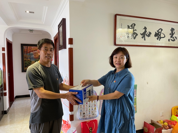 2021.7.1冀翔通公司黨委組織開展“七一”走訪慰問活動(dòng)2